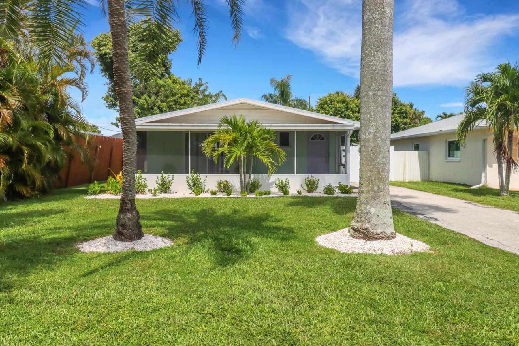 Little Beach House W/ Pool&Spa - 5 Minutes To Vanderbilt Beach North North Naples المظهر الخارجي الصورة